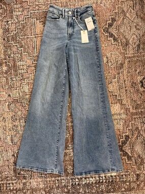 High-Waist Wide-Leg Women's Jeans - Light Blue Denim